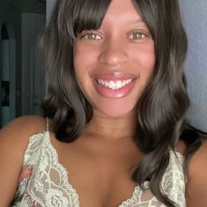 Meet your Posher, Naomi